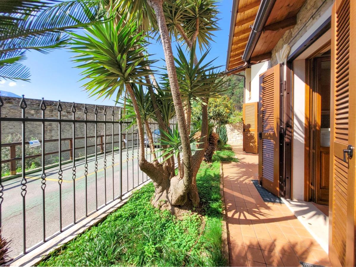 Villa Fior Di Loto Limone sul Garda Bagian luar foto